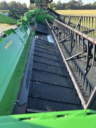 Image of John Deere HD35R equipment image 3