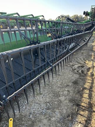 Image of John Deere HD35R equipment image 4