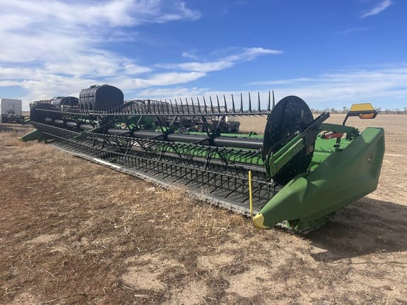 2024 John Deere HD40F Equipment Image0