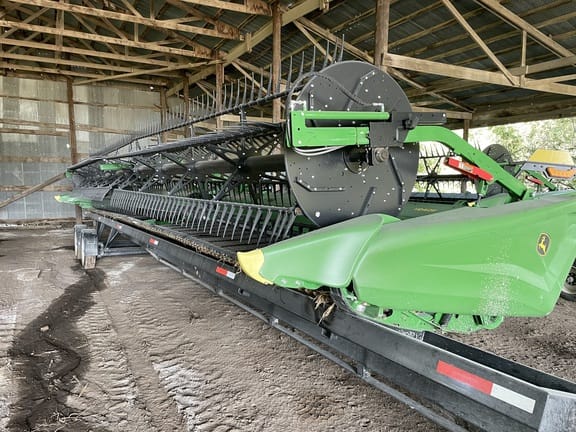 2024 John Deere HD40F Equipment Image0