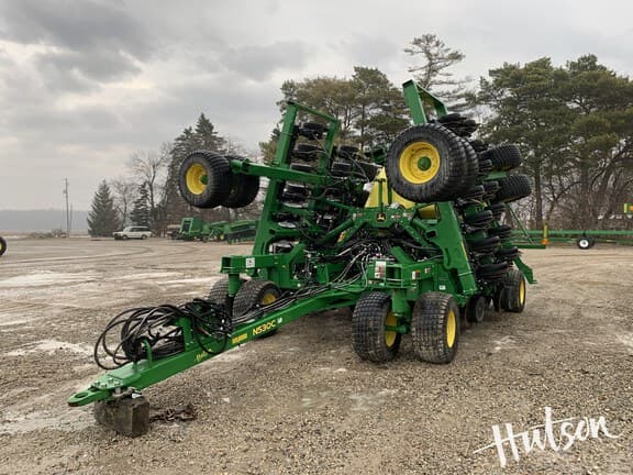 Image of John Deere N530C equipment image 1