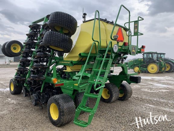 Image of John Deere N530C equipment image 3