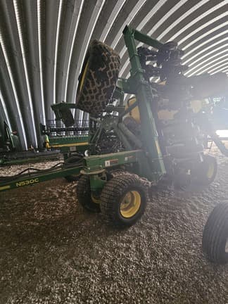 Image of John Deere N530C equipment image 4