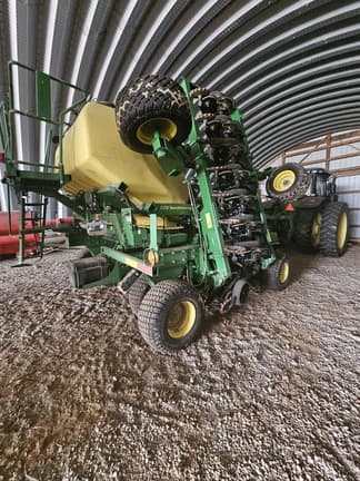 Image of John Deere N530C equipment image 1