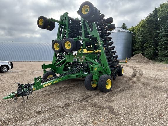Image of John Deere N560 equipment image 2