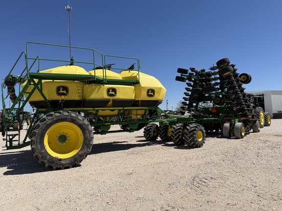 Image of John Deere N560 equipment image 4