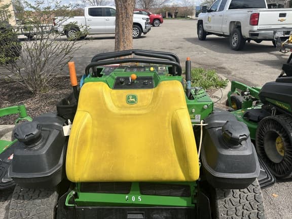 Image of John Deere Q820M equipment image 1