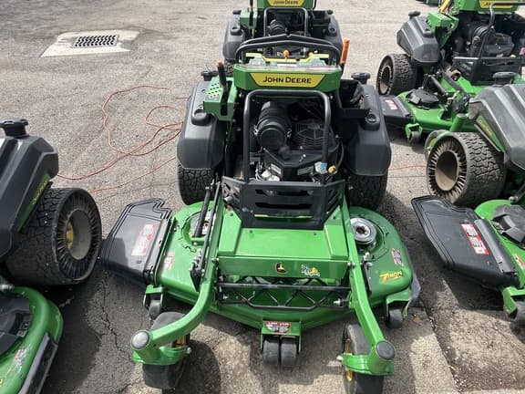 Image of John Deere Q820M Primary image