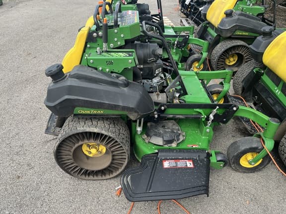Image of John Deere Q820M equipment image 4