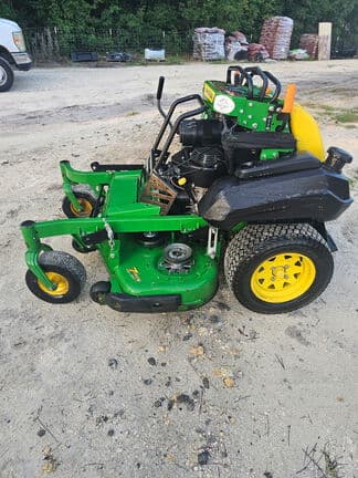 Image of John Deere Q820M Primary image