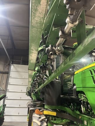 Image of John Deere R4023 equipment image 4