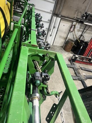 Image of John Deere R4023 equipment image 2