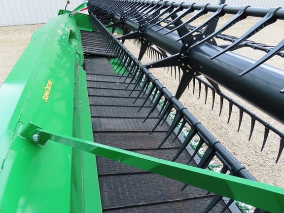 Image of John Deere RD30F equipment image 1