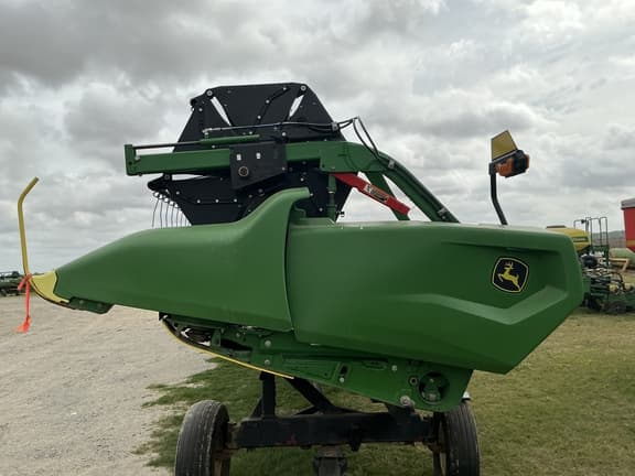 Image of John Deere RD30F equipment image 1