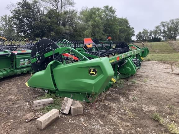 Image of John Deere RD30F equipment image 1