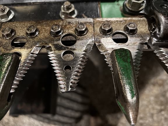 Image of John Deere RD35F equipment image 2