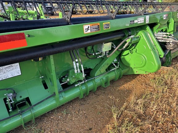 Image of John Deere RD35F equipment image 2