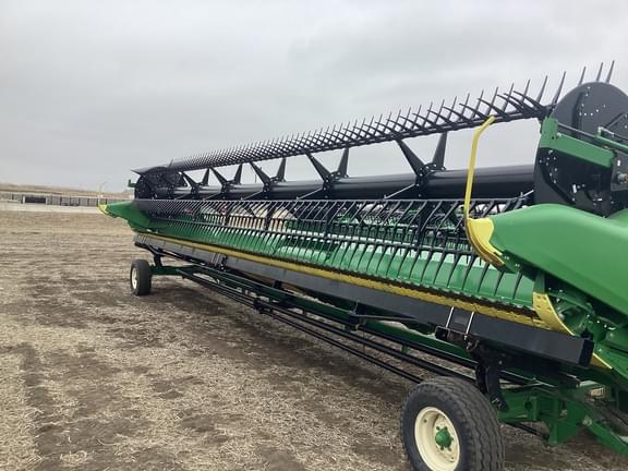 Image of John Deere RD35F Primary image