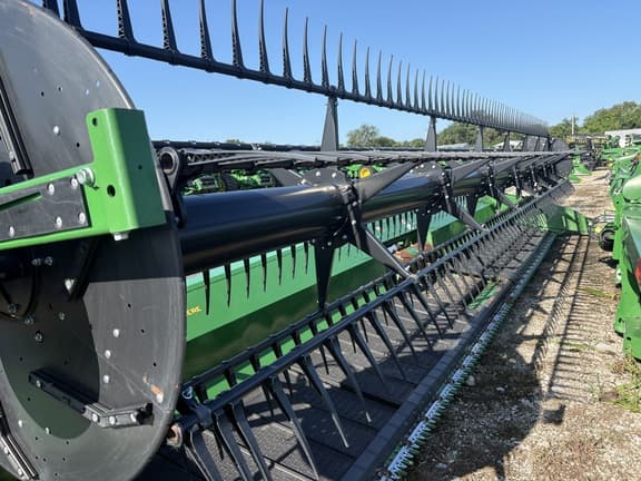 Image of John Deere RD35F equipment image 1