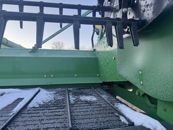 Image of John Deere RD35F equipment image 4