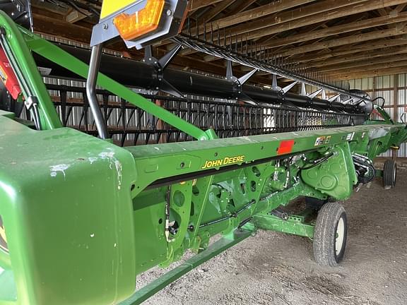 Image of John Deere RD35F equipment image 4