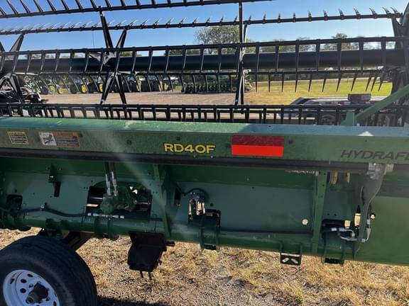Image of John Deere RD40F equipment image 2