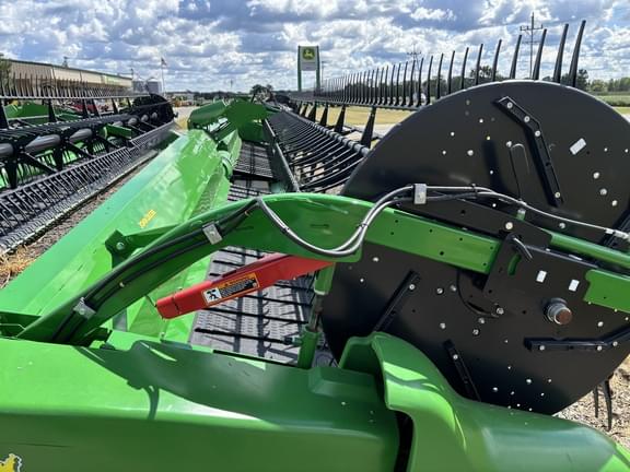 Image of John Deere RD45F equipment image 4