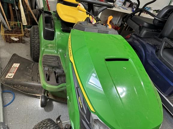Image of John Deere S110 equipment image 2