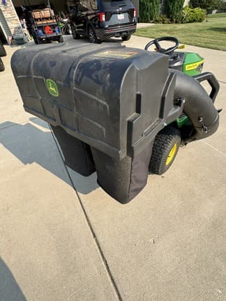 Image of John Deere S110 equipment image 4