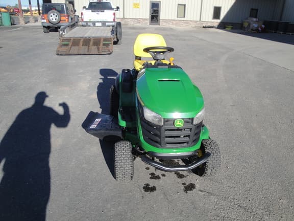 Image of John Deere S130 equipment image 2