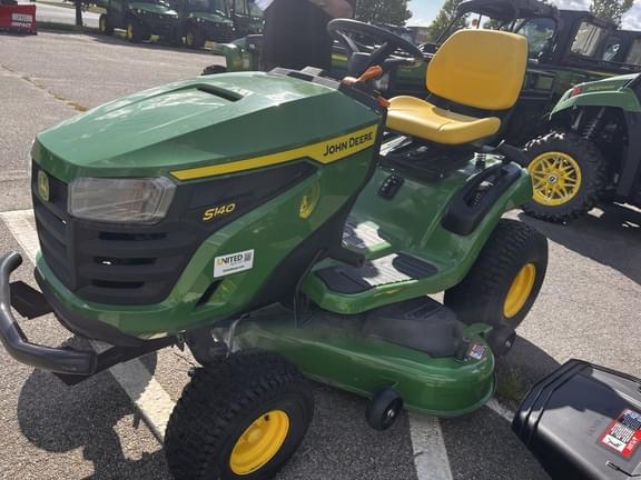 Image of John Deere S140 equipment image 3