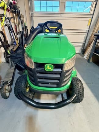 Image of John Deere S240 equipment image 2