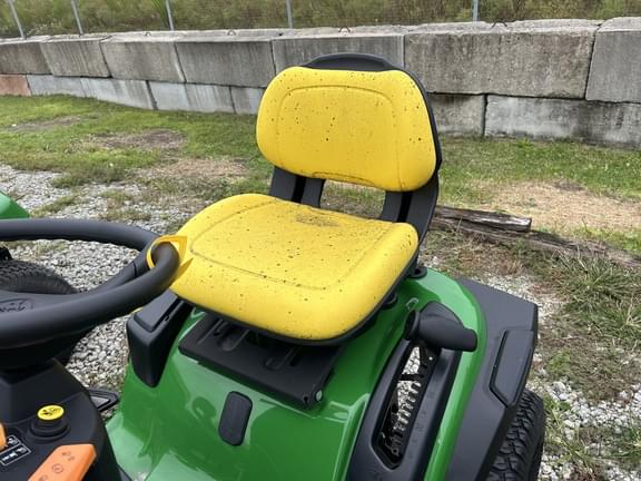 Image of John Deere S240 equipment image 4