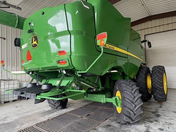 Image of John Deere S760 equipment image 4