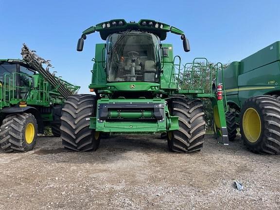 Image of John Deere S760 equipment image 1