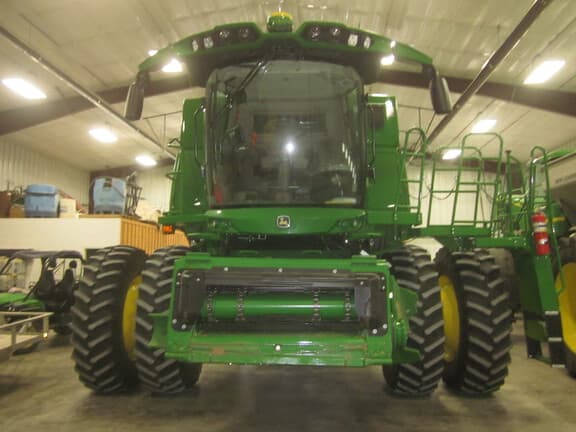 Image of John Deere S760 equipment image 4