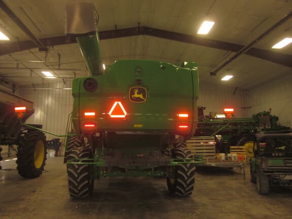 Image of John Deere S760 equipment image 3