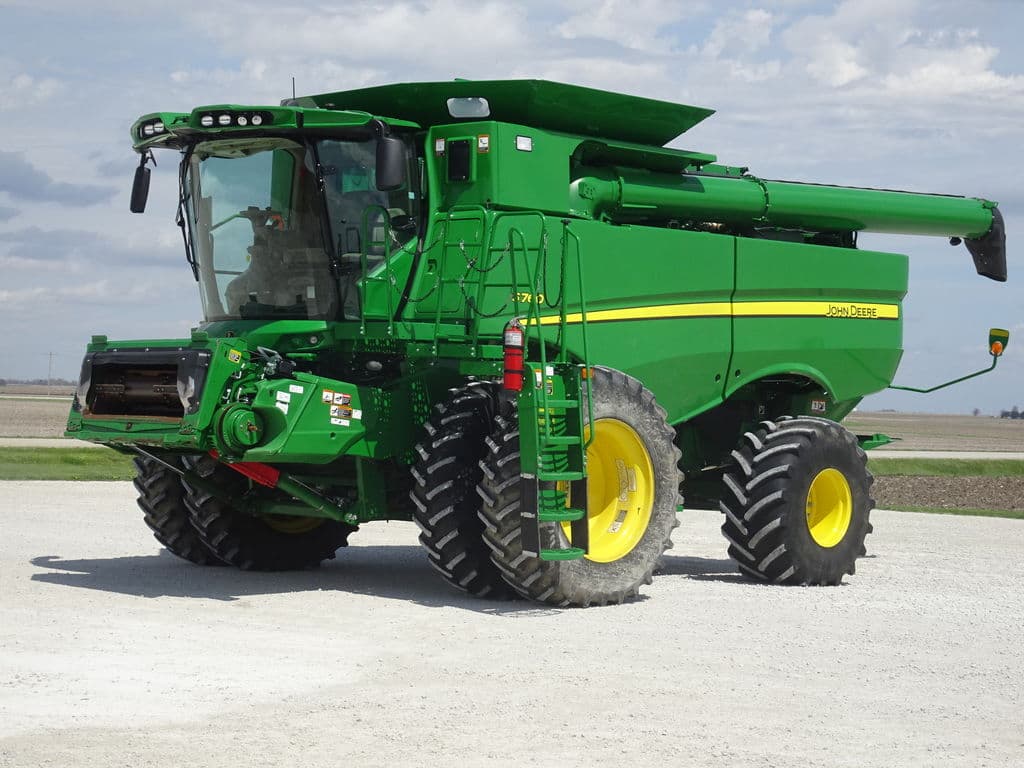 Image of John Deere S760 Primary image