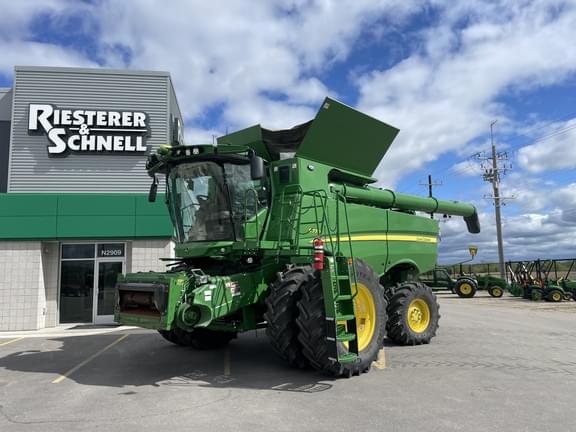 Image of John Deere S770 equipment image 1