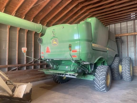 Image of John Deere S770 Image 1