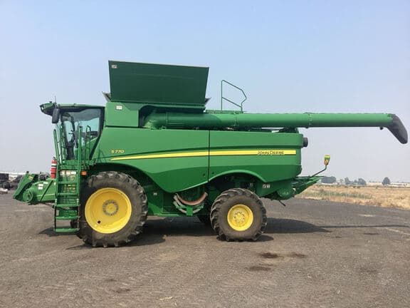 Image of John Deere S770 equipment image 1