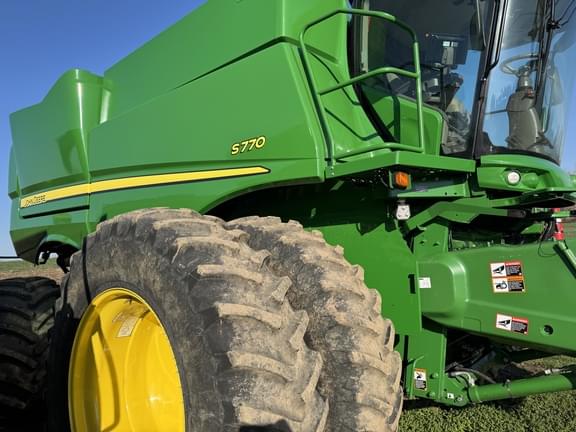 Image of John Deere S770 Primary image