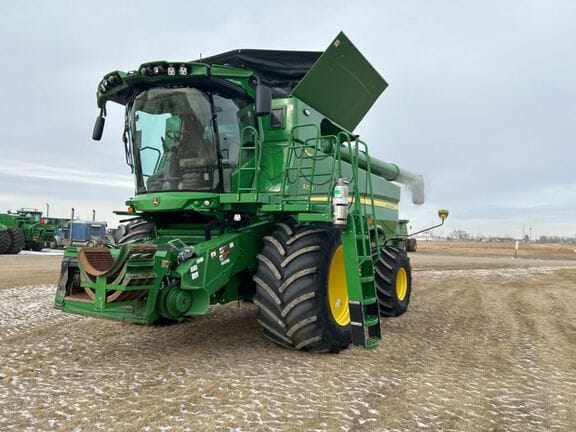 Main image John Deere S770