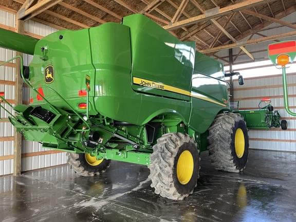 Image of John Deere S770 Image 1