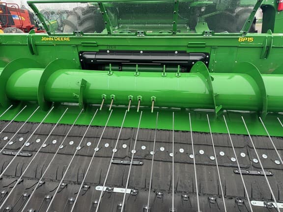 Image of John Deere S770 equipment image 4