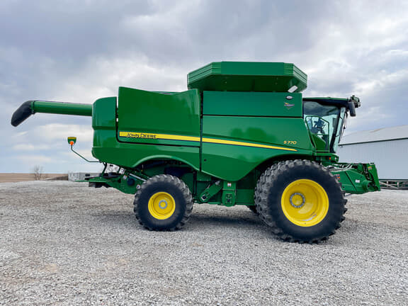 Image of John Deere S770 equipment image 3