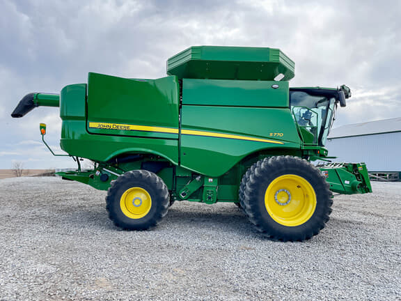 Image of John Deere S770 equipment image 3