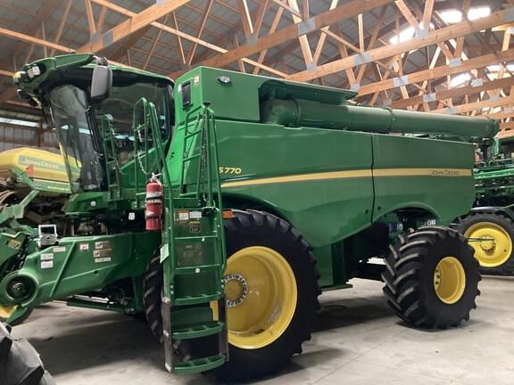 Image of John Deere S770 equipment image 1