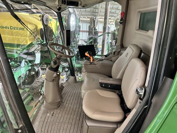 Image of John Deere S770 equipment image 4