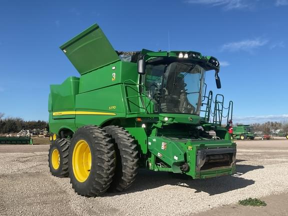 Image of John Deere S770 equipment image 3
